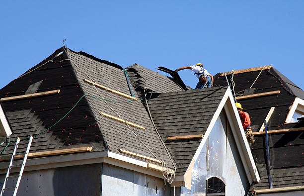 Best Roof Maintenance Services  in Moses Lake North, WA